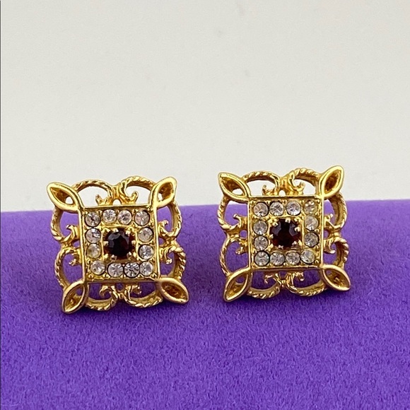 💛 Elegant Avon Gold and Silver Crystal Stud Earrings - Picture 1 of 5